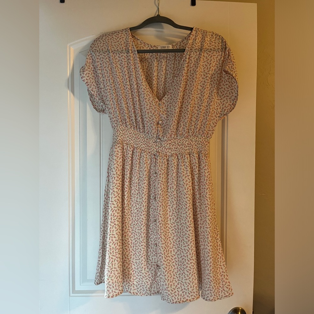 SIENNA SKY FLOWY KNEE LENGTH FLORAL PINK DRESS SIZE MEDIUM